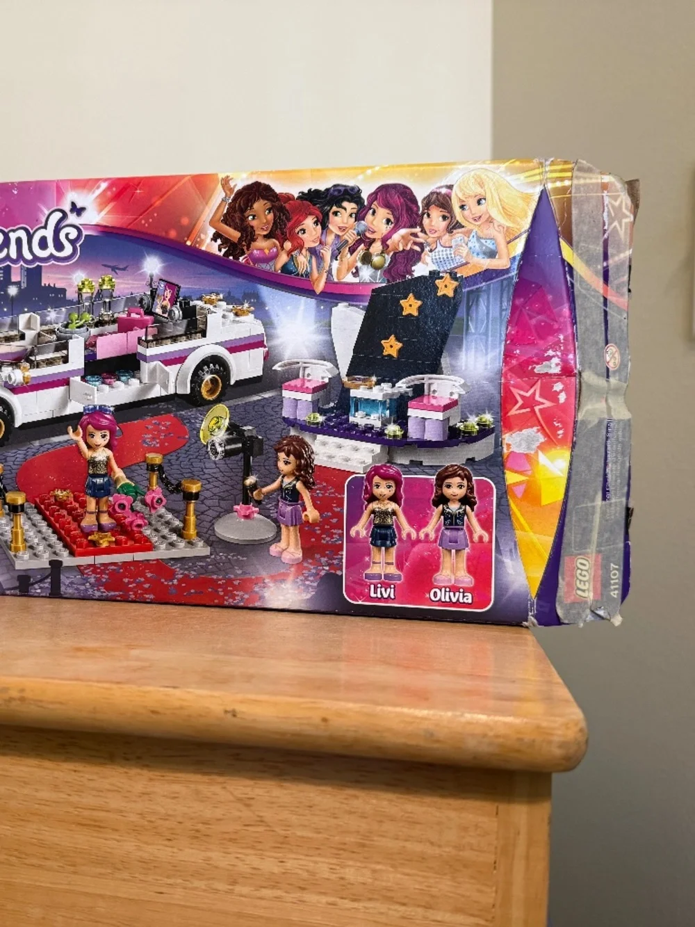 Lego Friends Pop Star Limo #41107 - Picture 7 of 7